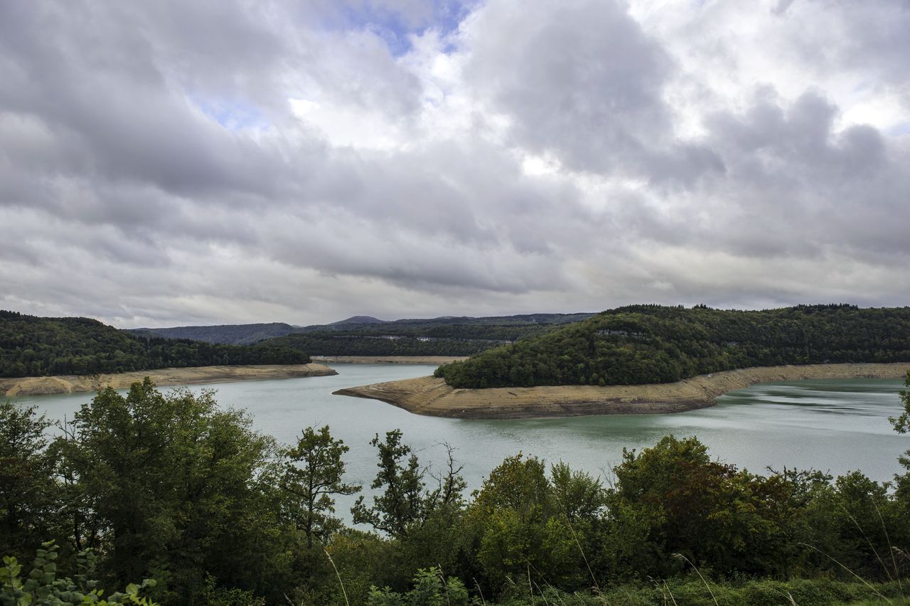 Paysage Lacs Lac de Vouglans Vouglans_bas